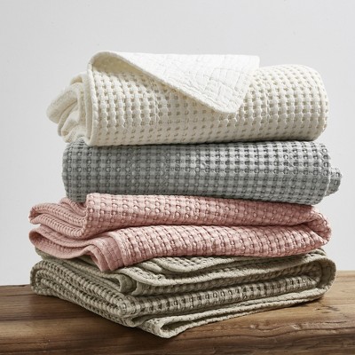 Blush Full Microfiber Reversible Quilt and Sham Set