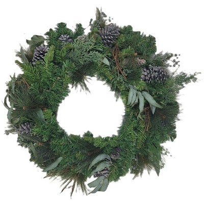 30-in Pre-Lit Artificial Natural Christmas Wreath 50 LED Lights Battery Operated