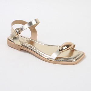 Berness Women's Tristan Sculped Accent Strappy Flat Sandals - 1 of 4