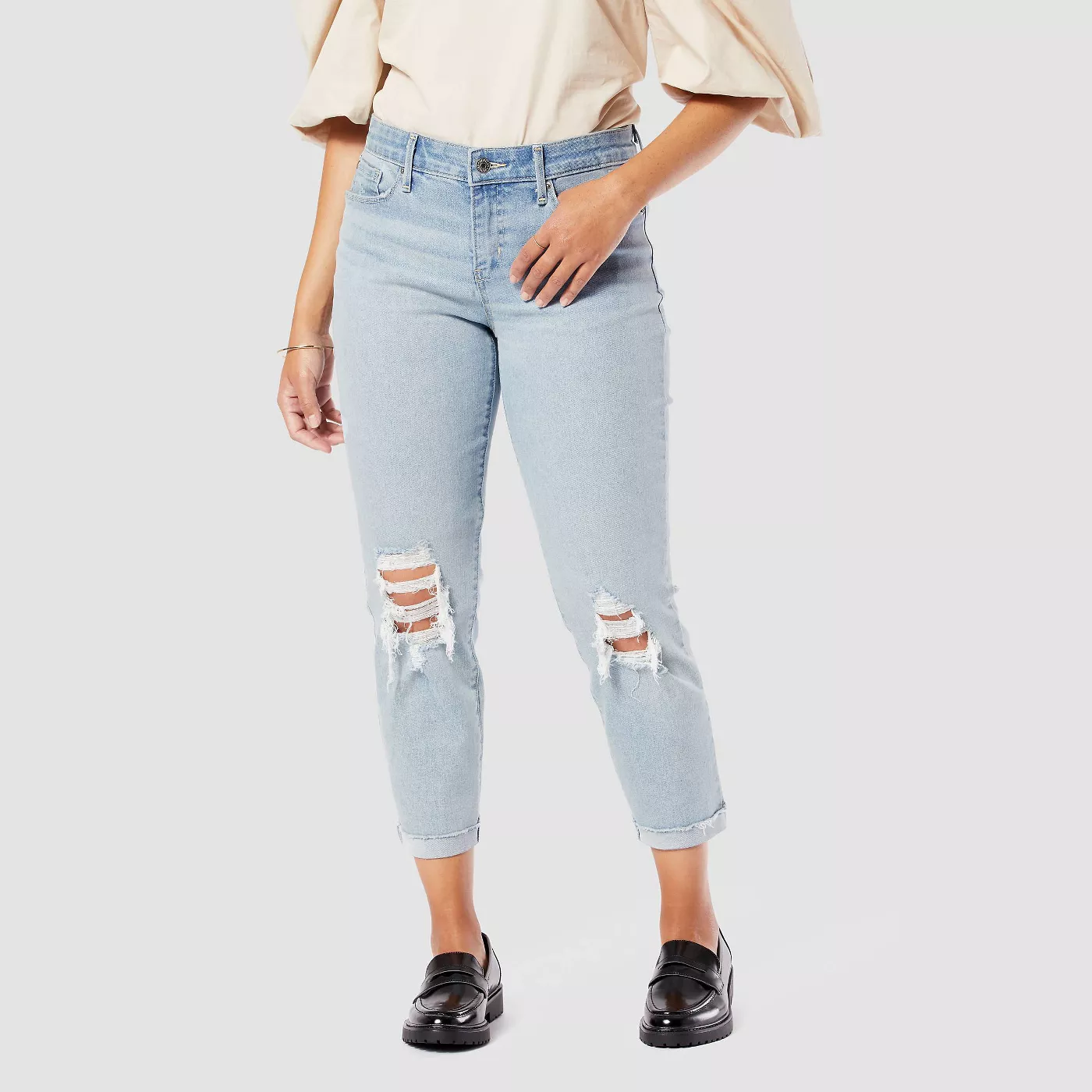 DENIZEN® from Levi's® Women's Mid-Rise Slim Boyfriend Jeans - image 1 of 10