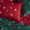 AENKYO Queen Christmas Coverlet Set, Reversible Jacquard Matelasse with Tree & Snowflake Pattern, 3-Piece Festive Bedding in Red/Green - 4 of 4