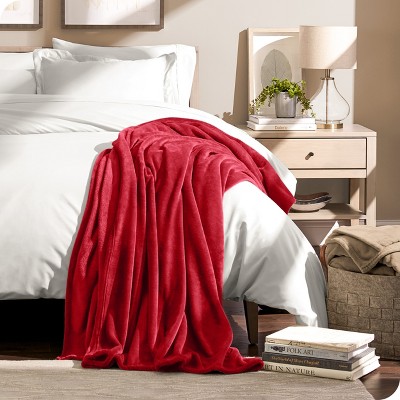 Luxurious King-Sized Red Microplush Fleece Throw Blanket