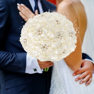 Unique Bargains Artificial Wedding Decor Lightweight Bouquet 1 Pc - 1 of 4