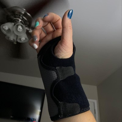 Futuro Comfort Stabilizing Wrist Brace, Adjustable : Target