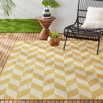 Yellow and Cream Geometric Synthetic Indoor/Outdoor Rug