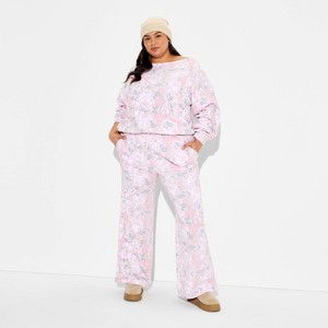 Women's Wide Leg Fleece Graphic Sweatpants - Pink Camo - 1 of 3