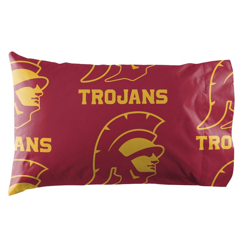 NCAA USC Trojans Rotary Bed Set, 3 of 4