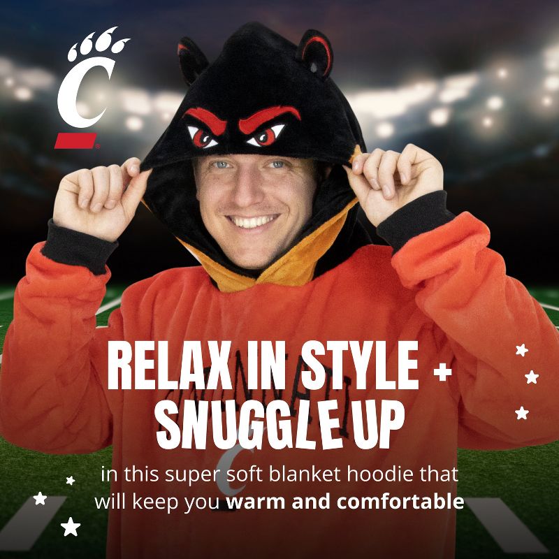 University of Cincinnati Bearcats Snugible Blanket Hoodie & Pillow, 4 of 10
