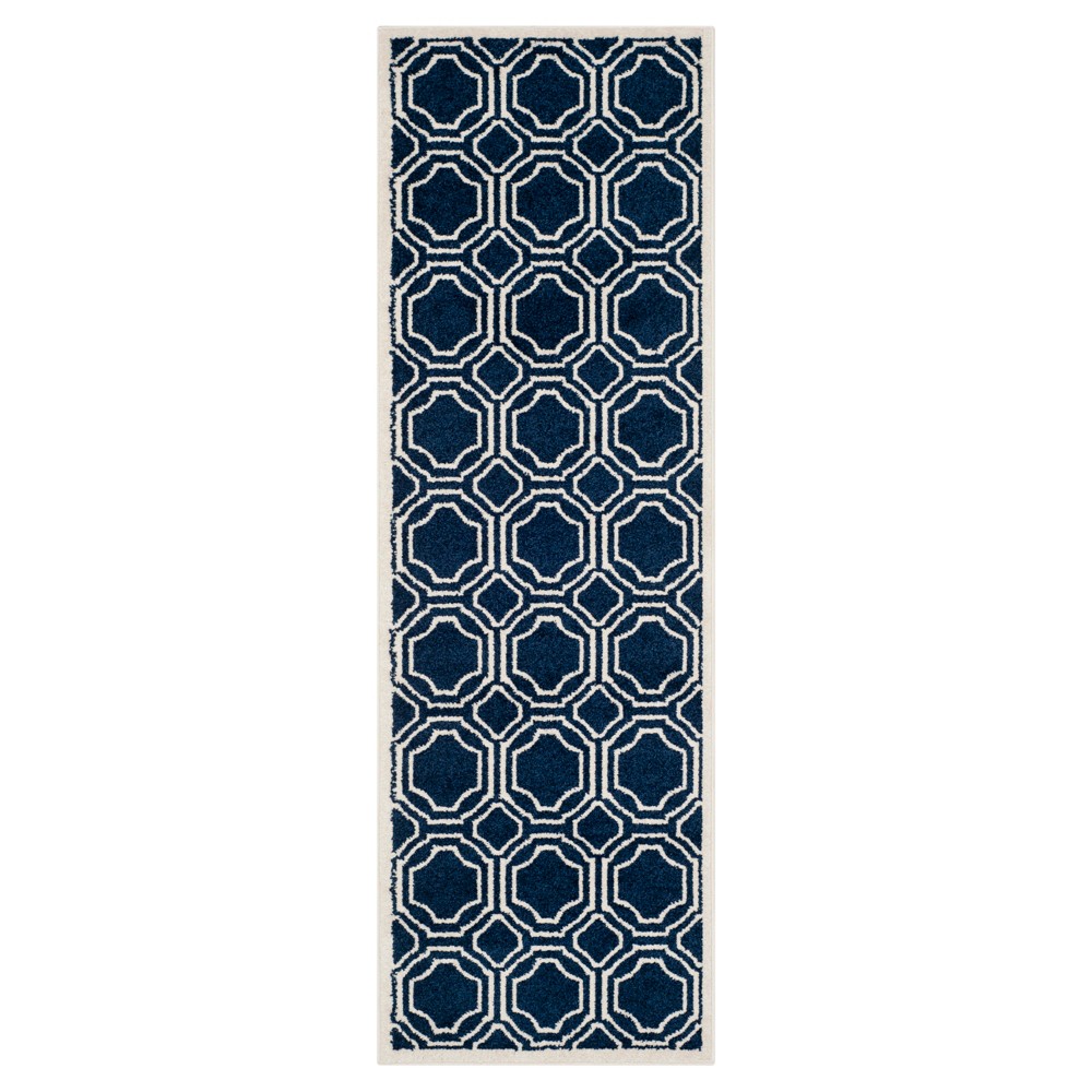 Amala 2'3inx7' Indoor/Outdoor Runner - Navy/Ivory - Safavieh
