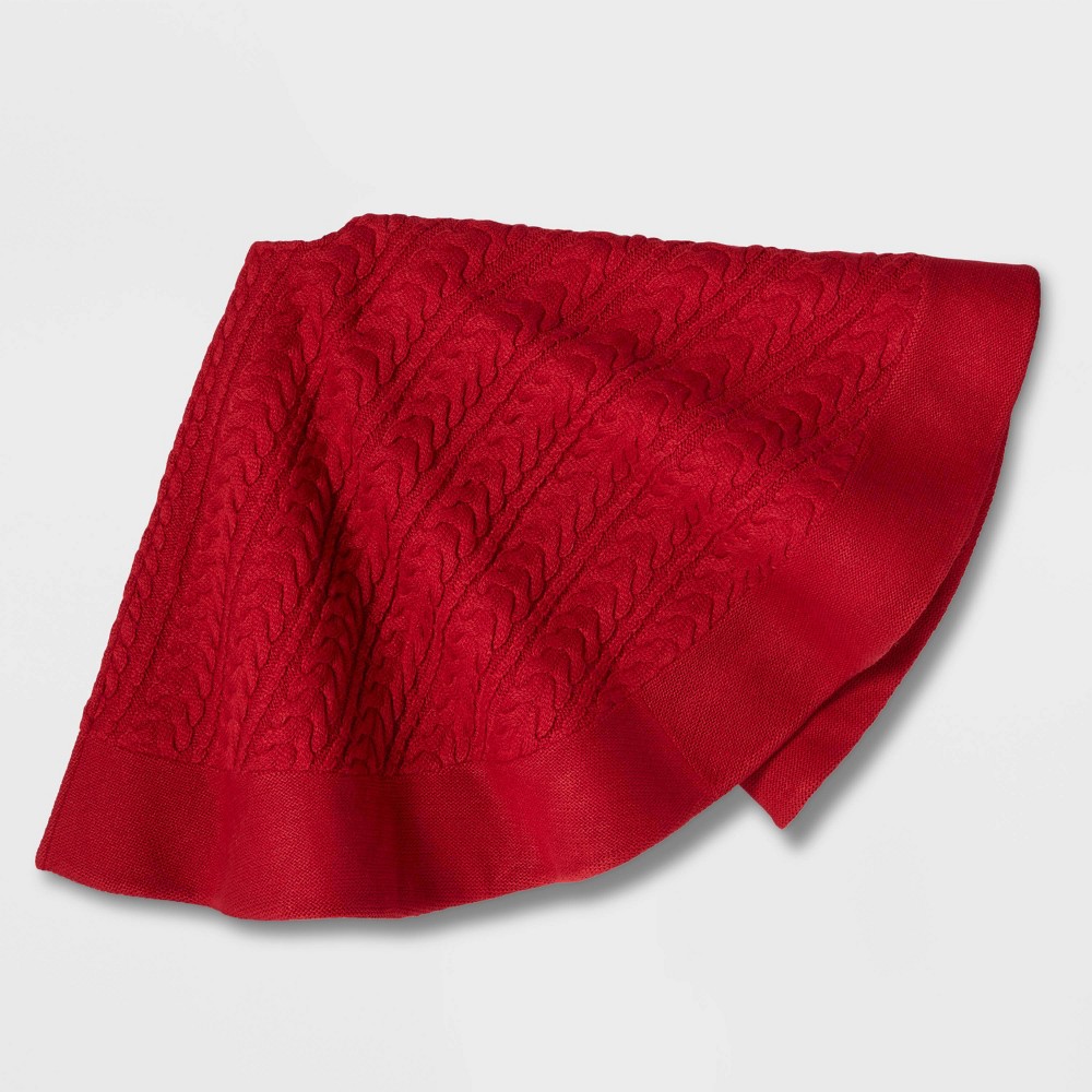 Cable Knit Tree Skirt Red - Wondershop