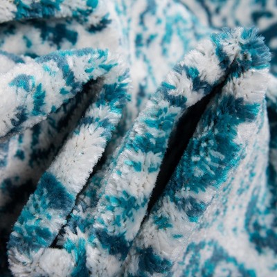 Reversible Easy-Care Turquoise Synthetic 6' x 9' Rectangular Rug