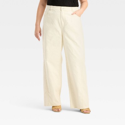 Women's Mid-Rise Relaxed Fit Wide Leg Distressed Jeans - Future Collective White