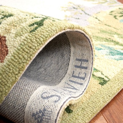Handmade Beige and Green Wool Floral Rectangular Area Rug
