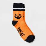 Women's "Trick or Treat" Halloween Cozy Crew Socks - Hyde & EEK! Boutique™ Orange 4-10