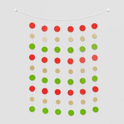 Vertical Garland Backdrop with Circles Red/Green - Wondershop™