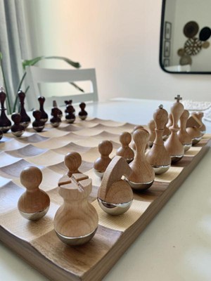 Umbra Wobble Chess Set 