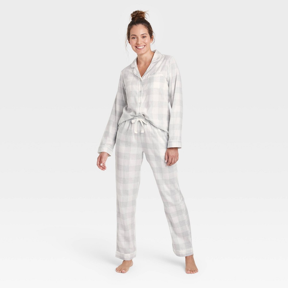 Women's Perfectly Cozy Plaid Flannel Pajama Set - Stars Above Gray M