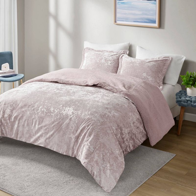 Arabella Reversible Crushed Velvet to Faux Shearling Soft Teen Comforter Set - Intelligent Design, 1 of 11