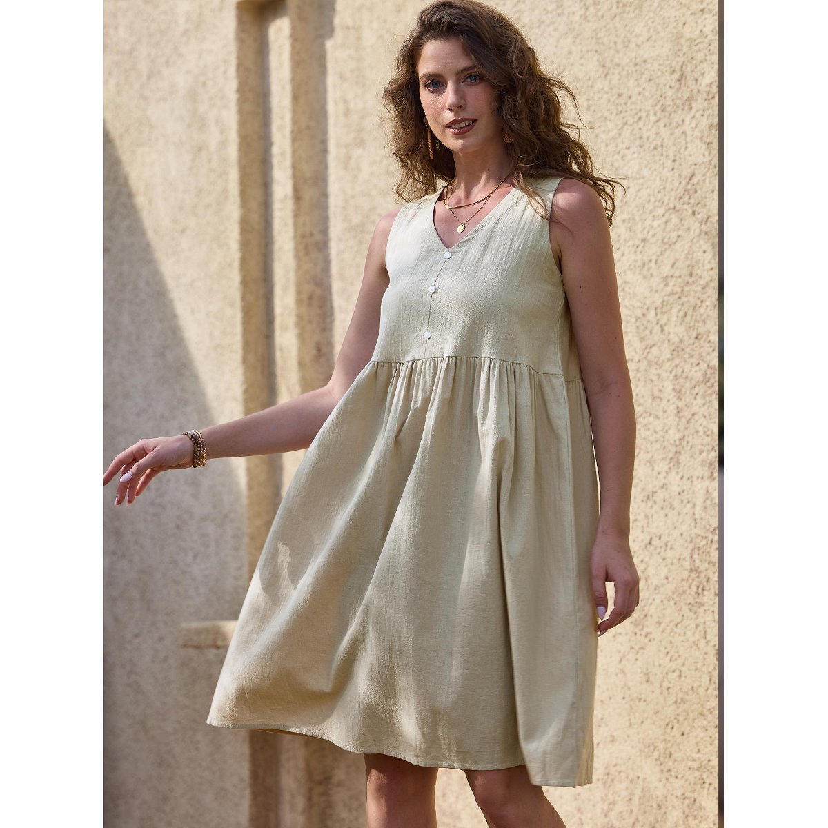 Женские платья INSPIRE CHIC Women's Linen Sleeveless Summer V Neck Button Down Pleated Midi Dress Small Beige — фото 4