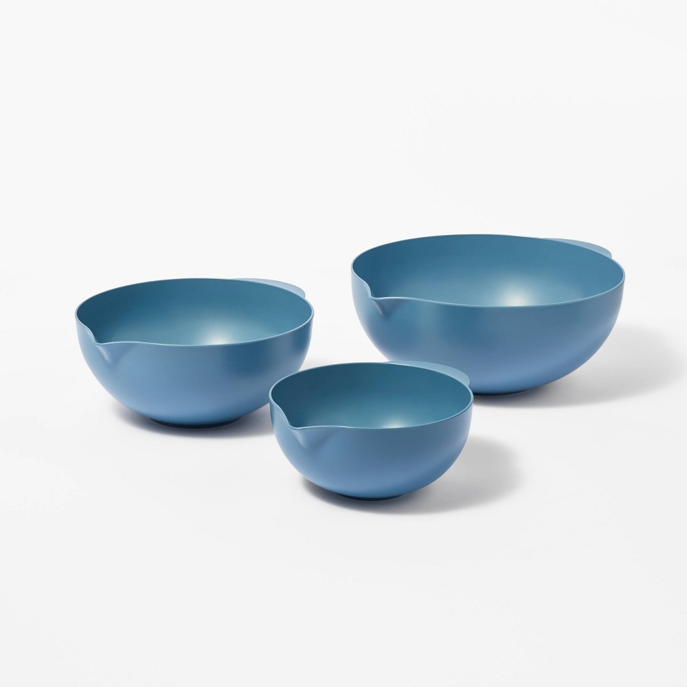 3pc Plastic Mixing Bowl Set with Pour Spots (no lids) Blue - Figmintâ„¢