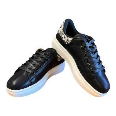 Women's Wo's Miki Snake Sneakers - Seven 7