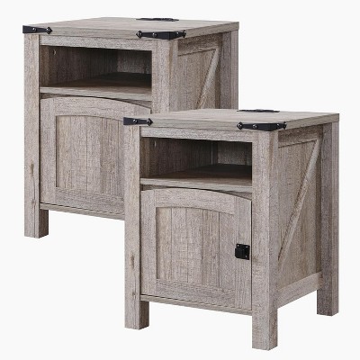 SinCiDo Farmhouse Nightstand Set of 2 w/Charging Station, 18" Rustic Wood End Tables w/Adjustable Shelves, Side Table for Bedroom, Light Rustic Oak