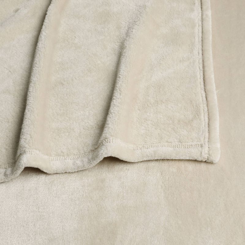 50"x70" Oversized Silvadur Anti-Microbial Luxury Velvet Throw Blanket - Sutton Home Fashions, 3 of 7
