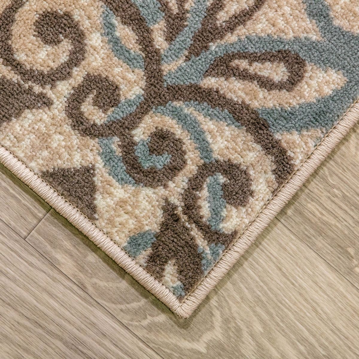 Elegant Floral Medallion Indoor Area Rug or Runner - Blue Nile Mills - thumbnail 2