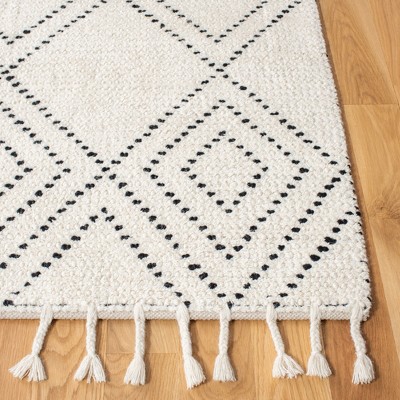 Ivory and Black Hand-Tufted Wool Shag Rug, 4' x 6'
