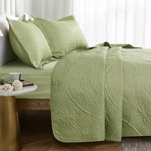 3 Piece Quilt Set Coverlet With Shams Floral Pattern Bedspread Set Bedding Set for All Seasons - Cotton Passion - 1 of 4