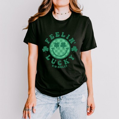 Simply Sage Market S.W.Smiley Feelin Lucky Checkered Smiley Face  Short Sleeve Tee