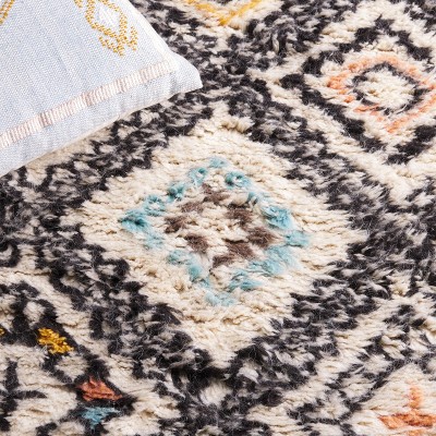 Hand-Knotted Gray Wool Shag Area Rug - 5' x 8'