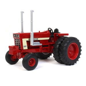 ERTL 1/32 International Harvester 1568 Open Station Tractor 44225 - 1 of 4