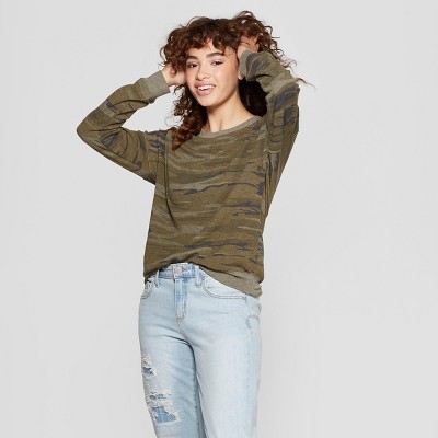 Target on sale camo sweatshirt