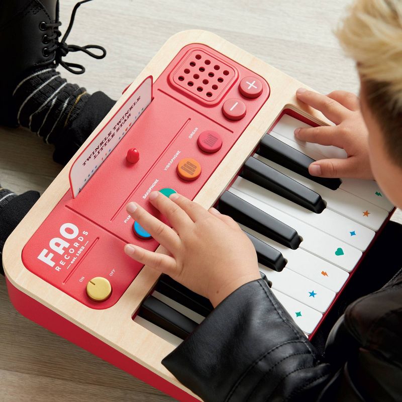 FAO Schwarz Stage Stars Portable Piano and Synthesizer, 4 of 13