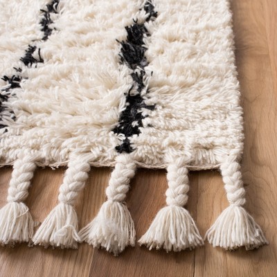Casablanca Black and Ivory Hand-Tufted Wool Shag Rug 5' x 8'