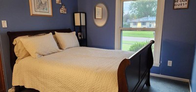 Guest review image 1 of 3, zoom in