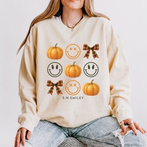 Simply Sage Market S.W.Smiley Pumpkin Coquette Chart Lightweight Garment Dyed Sweatshirt - 1 of 4