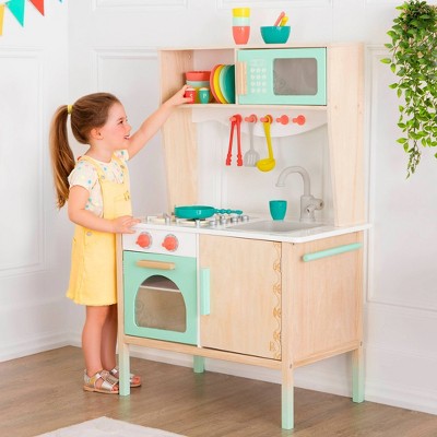 toy kitchens & play food
