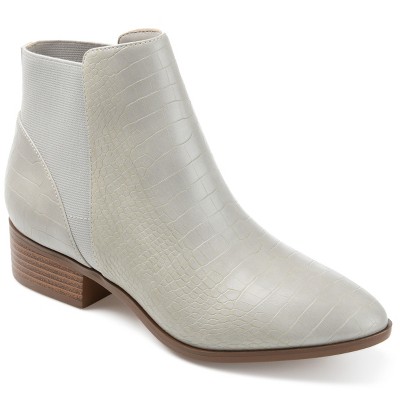 Journee Collection Women's Cerise Pull On Stacked Heel Booties