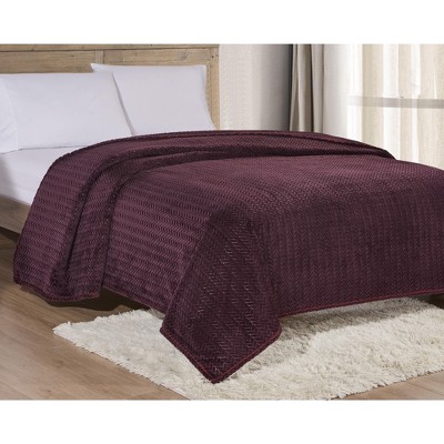 Noble House Extra Heavy and Plush Chevron Braided Blanket