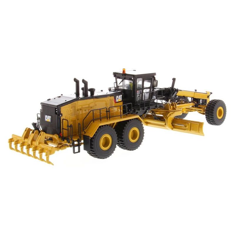 CAT Caterpillar 24 Motor Grader with Operator "High Line Series" 1/50 Diecast Model by Diecast Masters, 4 of 5