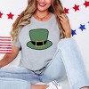 Simply Sage Market Leprechaun Hat Short Sleeve Tee - M - Heather Grey - 3 of 4