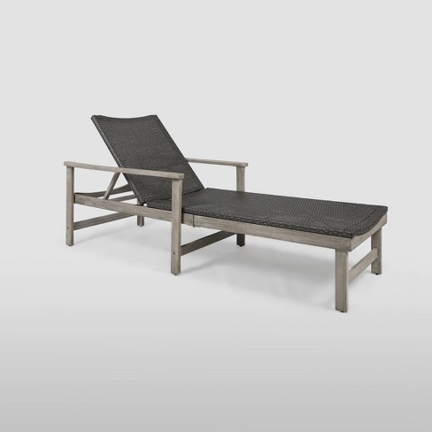 Hampton outlet chaise lounge