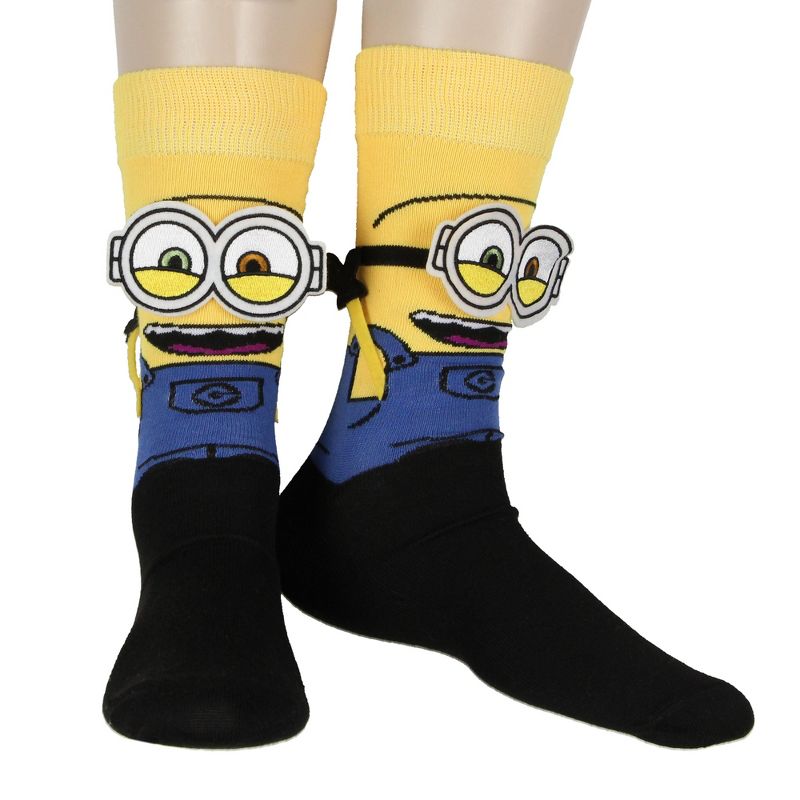 Despicable Me Minions 3D Bob The Minion Character Stretchy Men's Crew Socks Yellow, 1 of 5