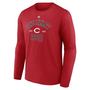 MLB Cincinnati Reds Men's Long Sleeve Core T-Shirt - 1 of 3