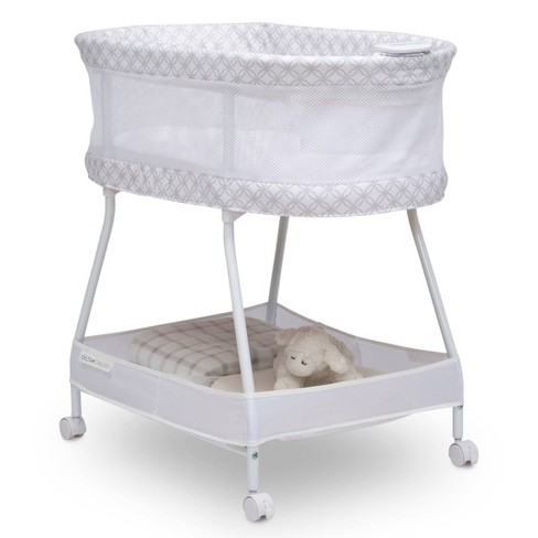 Delta Children Sweet Dreams Bassinet With Airflow Mesh Gray