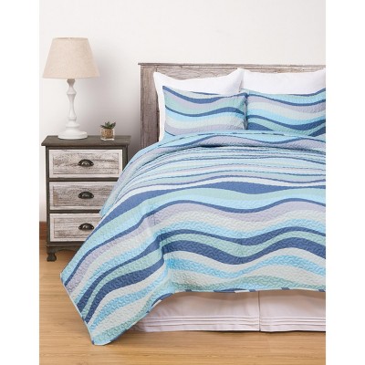 Seawaves Blue and Light Blue Reversible Microfiber Full Quilt Set