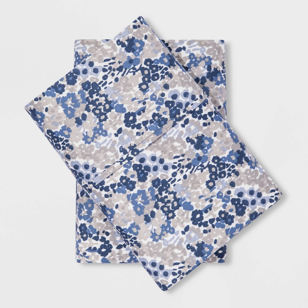 Performance Pillowcases (King) Blue Floral 400 Thread Count - Threshold was $22.99 now $16.09 (30.0% off)