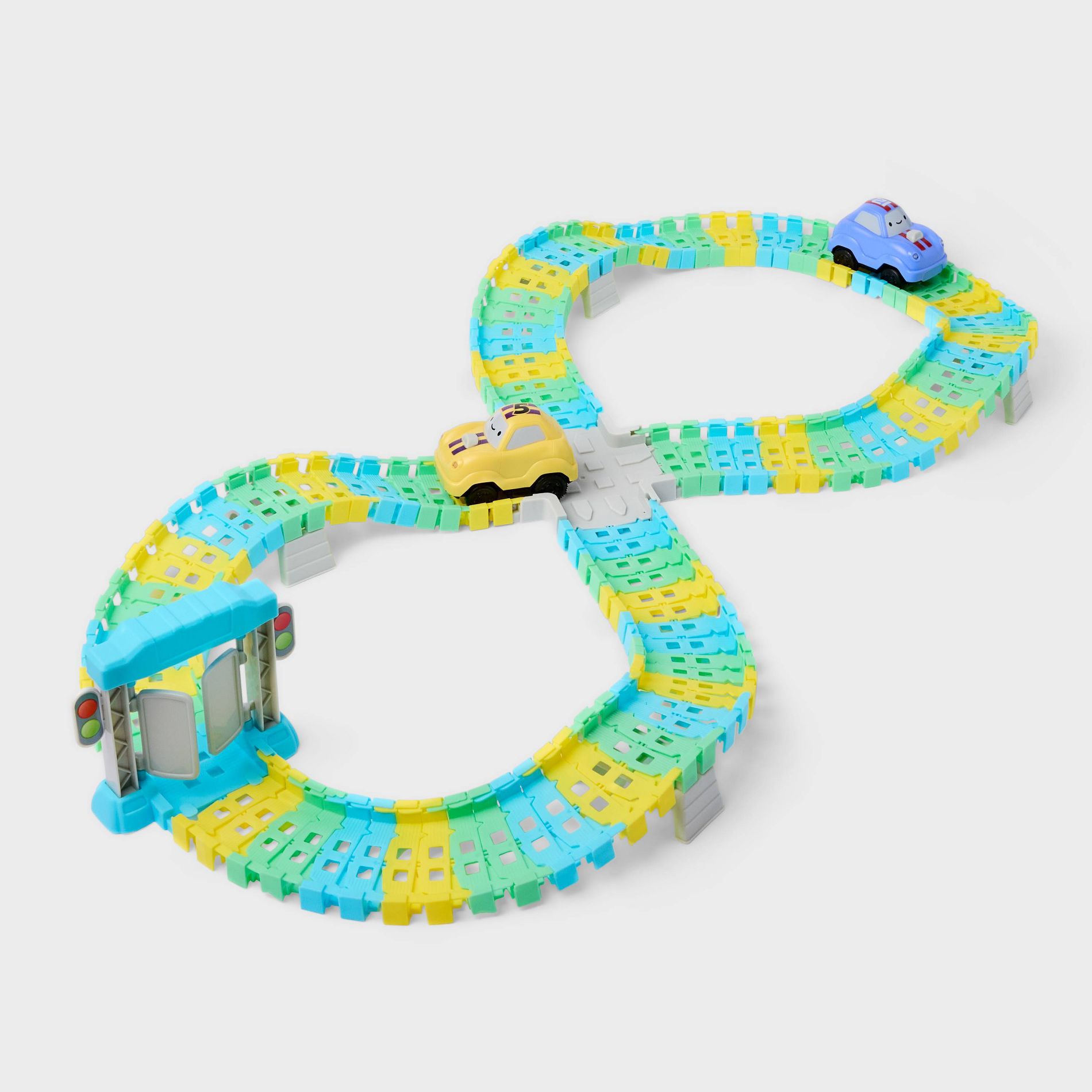 Flexible Racetrack and Car - 139pc - Gigglescape™